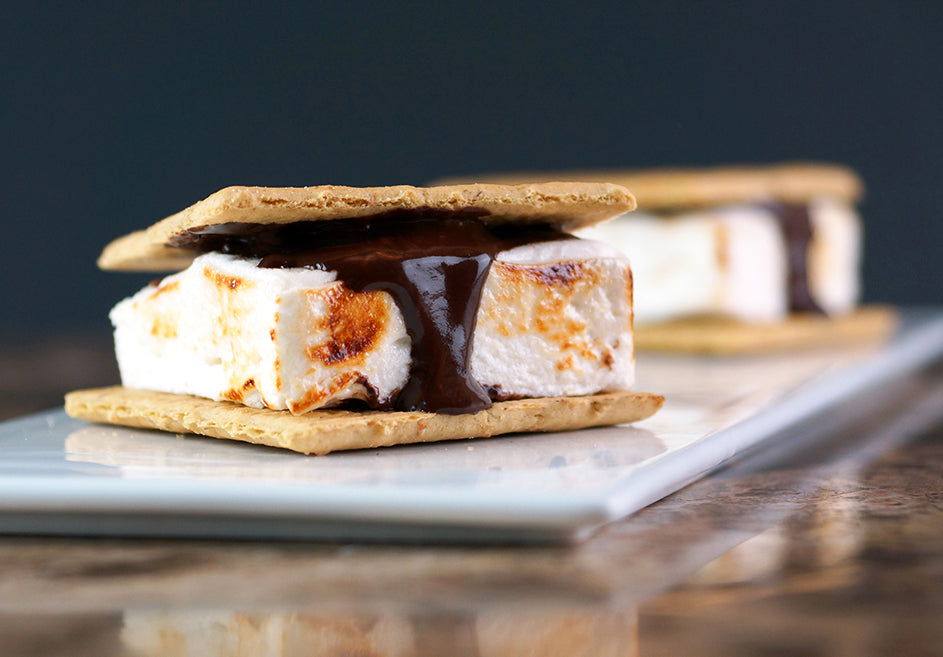 CHOCOLATE S'MORES